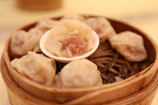 南京有什么地方特色美食，美食的集中地在哪？